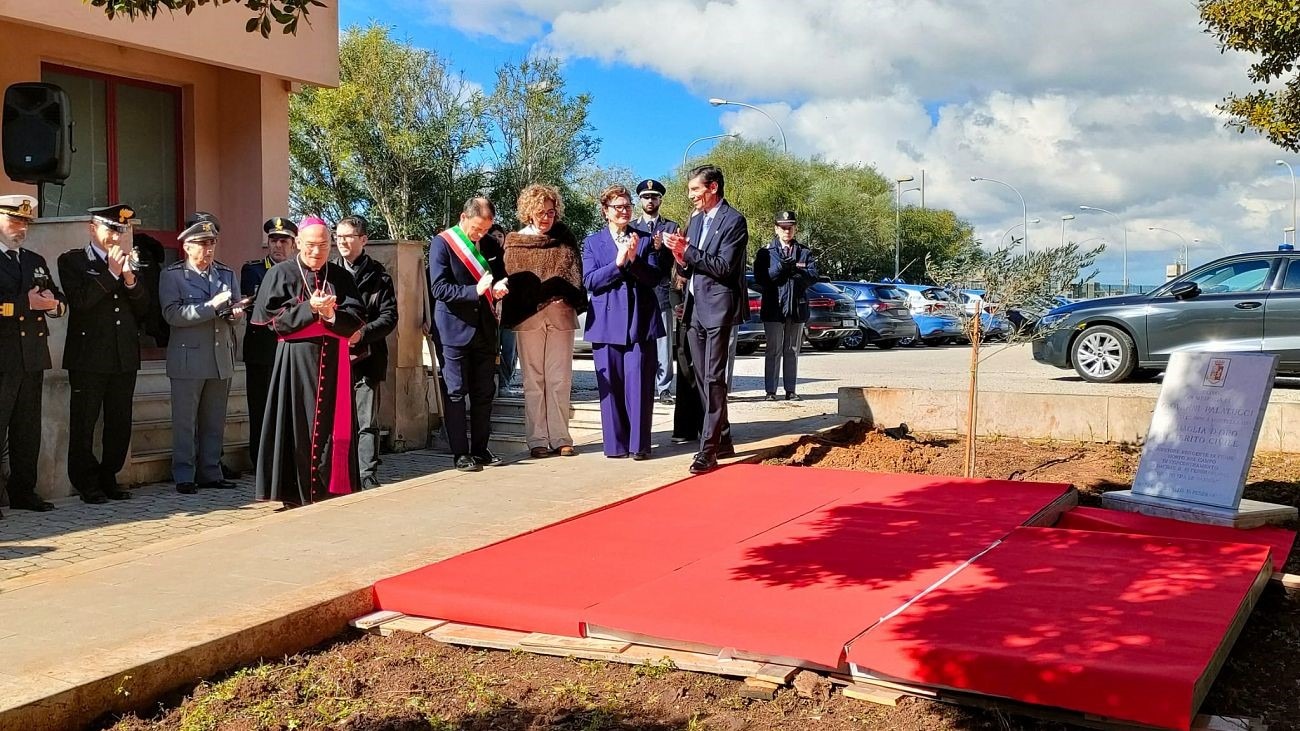 Targa in memoria di Giovanni Palatucci